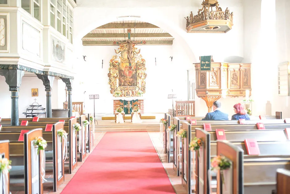 Sudeck Blumen & Gestaltung - Kirchliche Hochzeitsdekoration